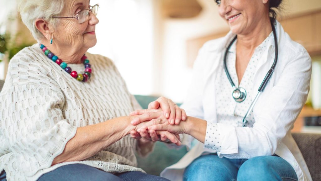 Best Online Doctor of Social Work (DSW) Degrees - featured image