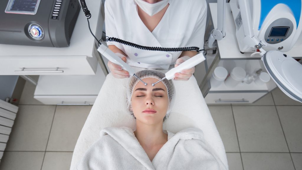 Best Grad Schools with Online Master's in Cosmetology - featured image