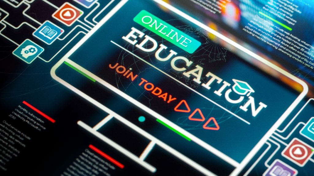 Online Master's in Online Teaching - featured image
