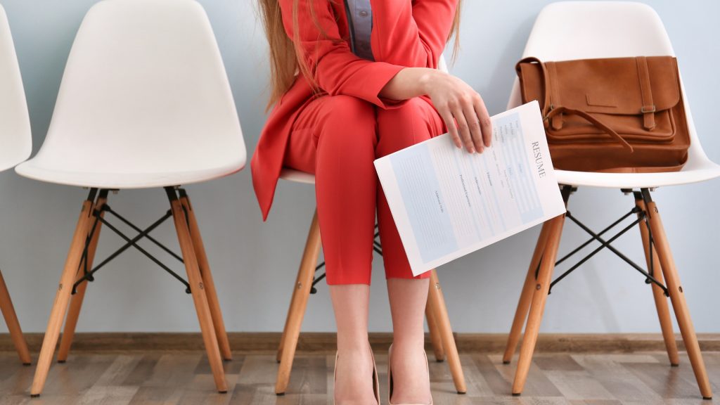 Resume and Cover Letter for Your Grad School Job Search - featured image