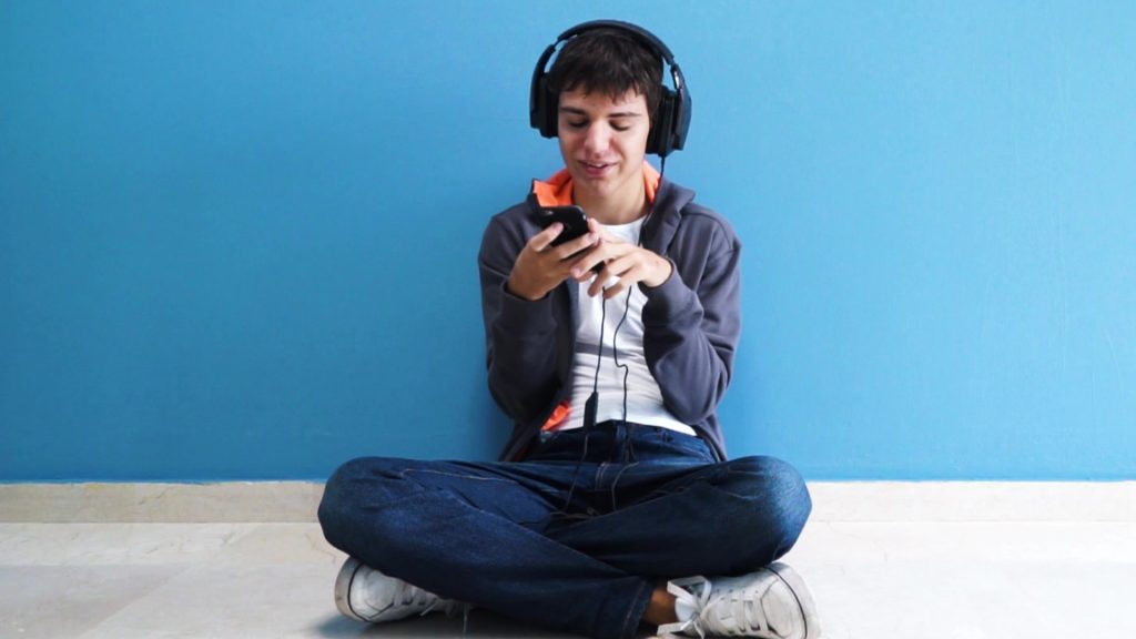 Autism Apps that Help People with ASD - featured image