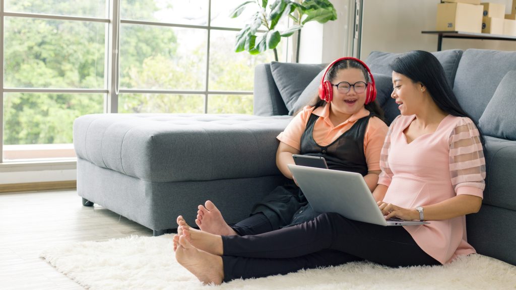College Scholarships for Students with Autism - featured image