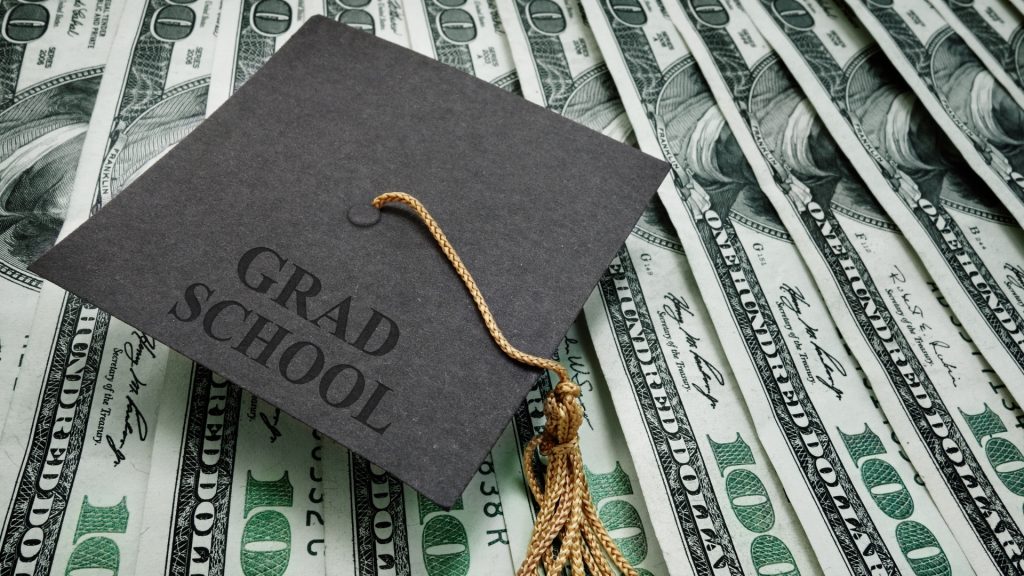 Graduate School Education Without Going Into Debt - featured image