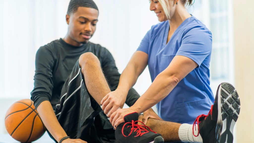 Athletic Training vs Physical Therapy - featured image