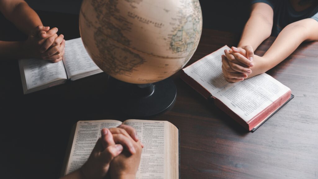 Ministry vs Theology vs Divinity Programs - featured image